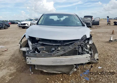 2015 Nissan Altima 2.5 z USA, uszkodzony, nr VIN 1N4AL3AP3FN385077